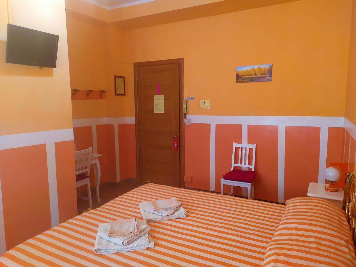 Hotel Serenella Турин Экстерьер фото
