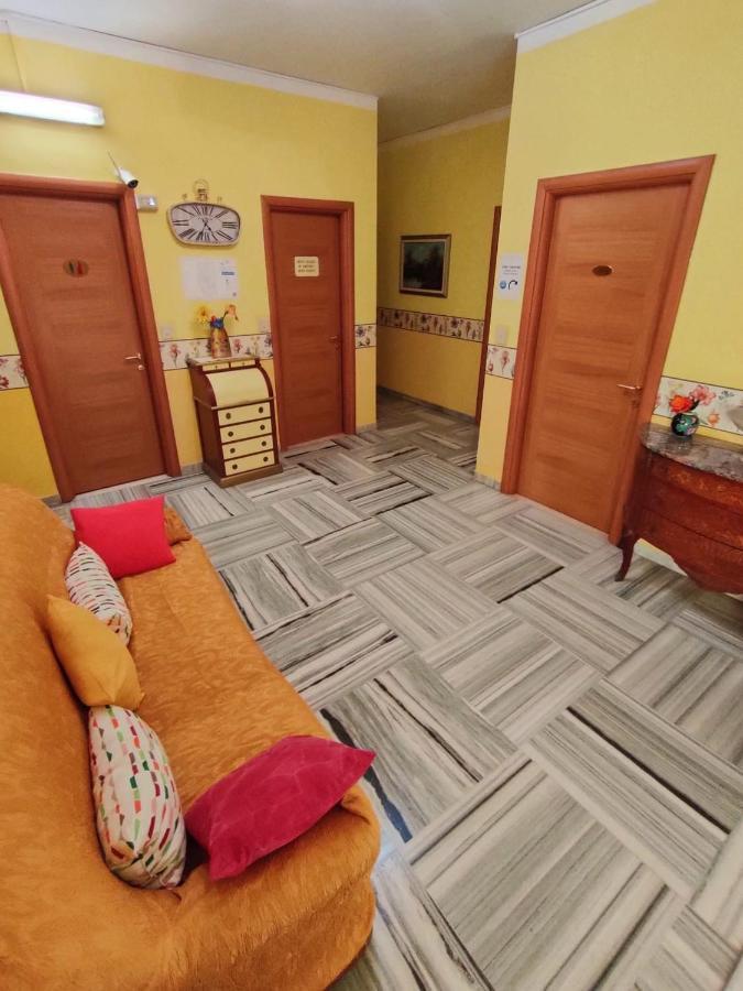 Hotel Serenella Турин Экстерьер фото