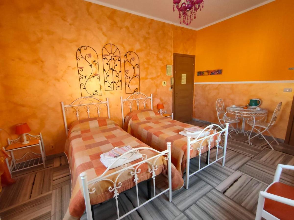 Hotel Serenella Турин Экстерьер фото