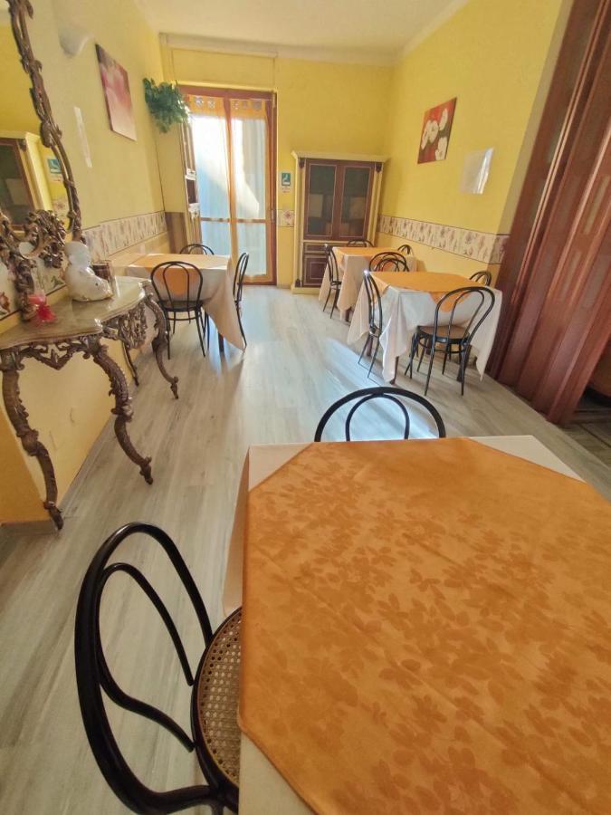 Hotel Serenella Турин Экстерьер фото