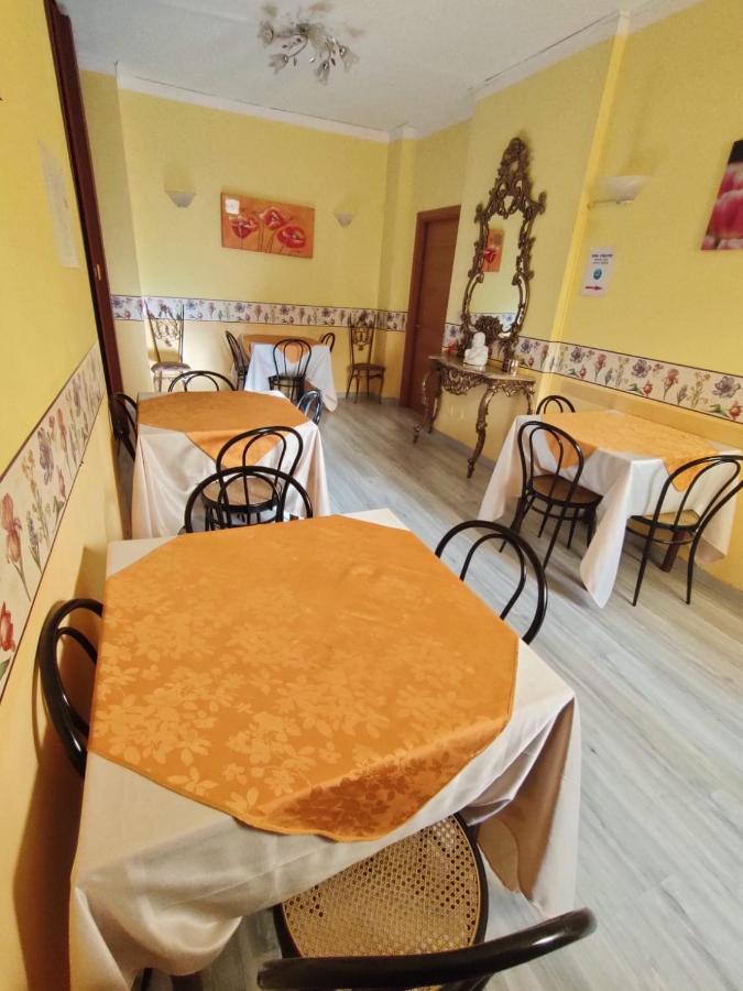 Hotel Serenella Турин Экстерьер фото