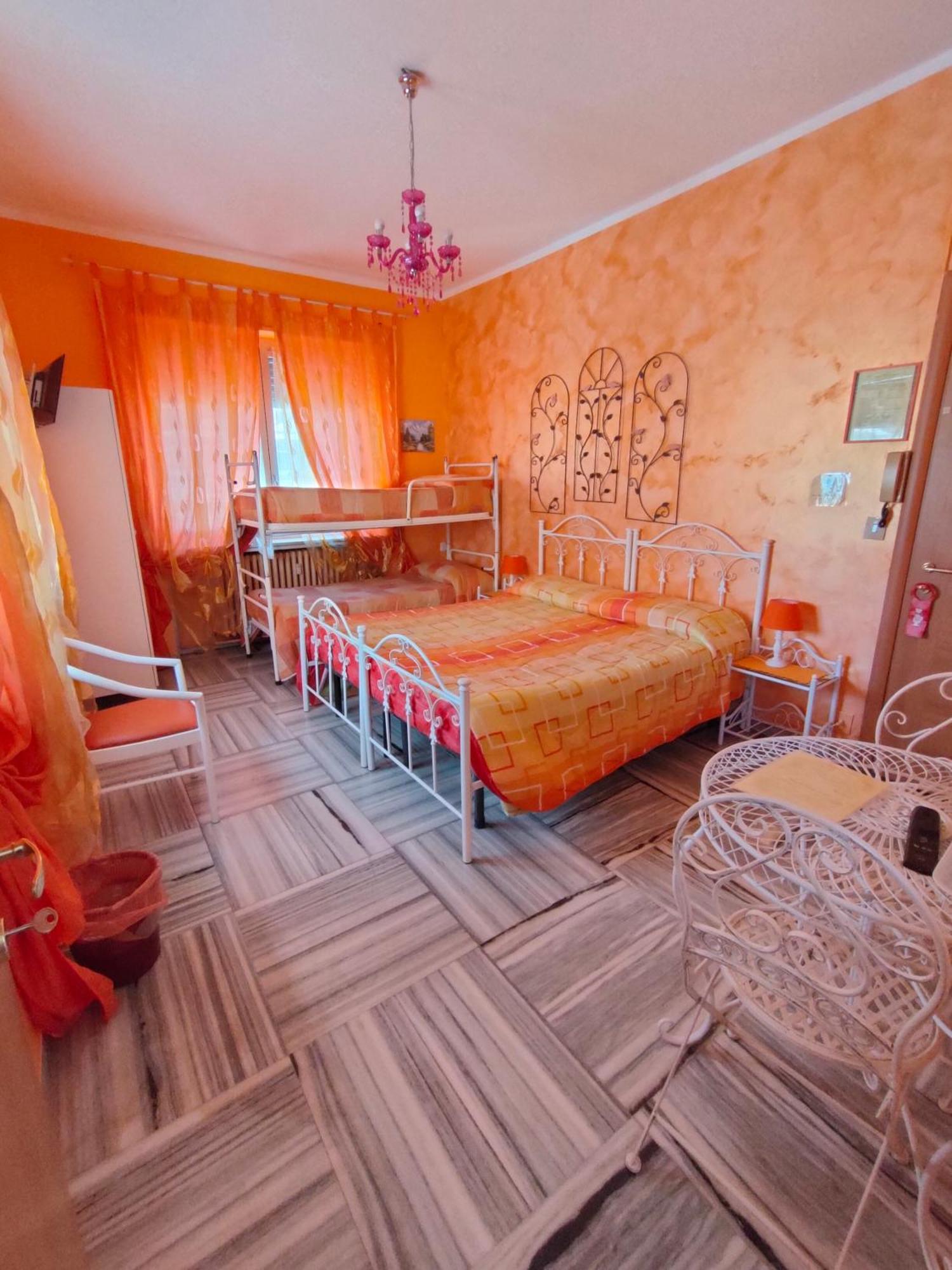 Hotel Serenella Турин Экстерьер фото