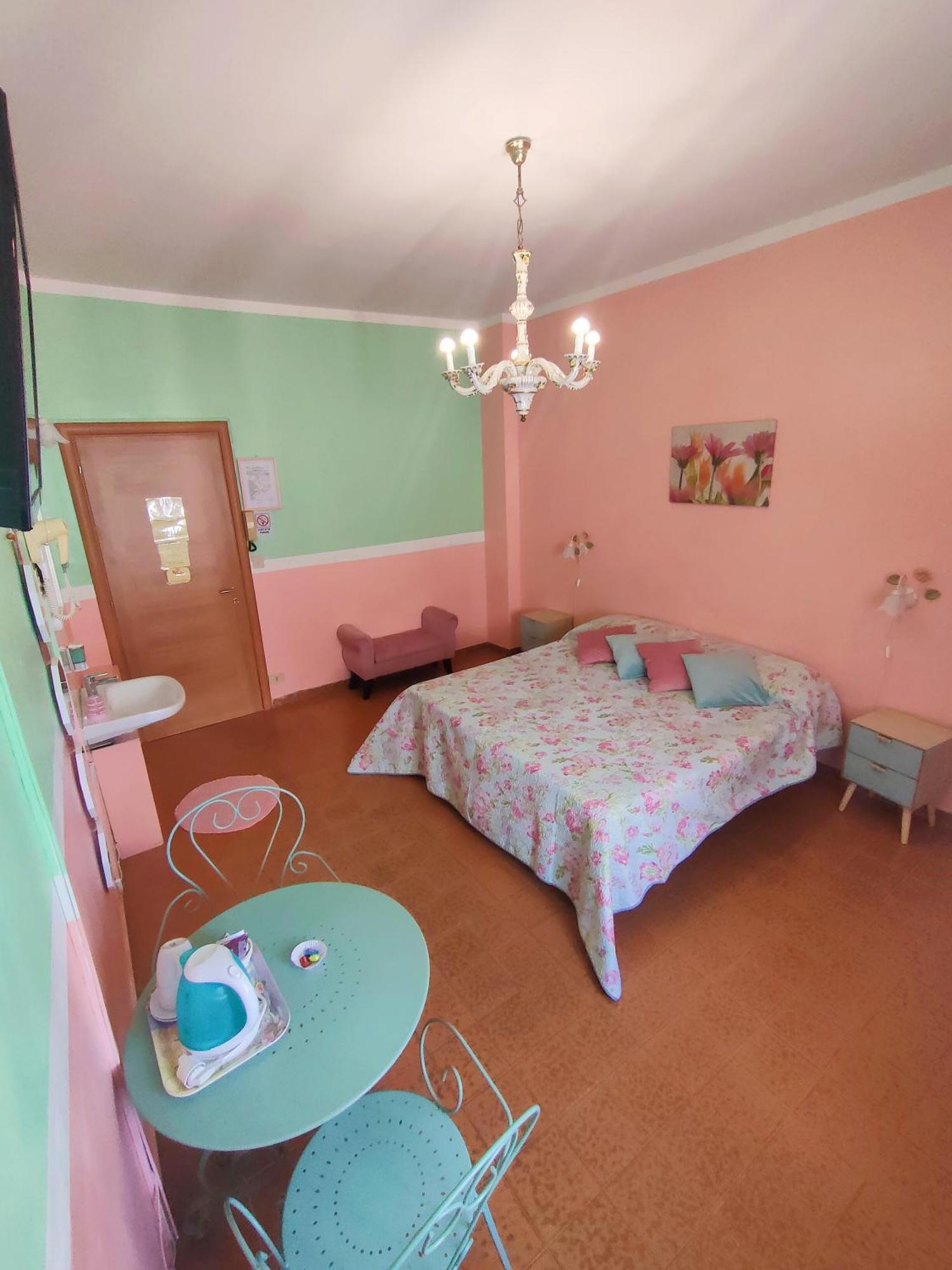 Hotel Serenella Турин Экстерьер фото