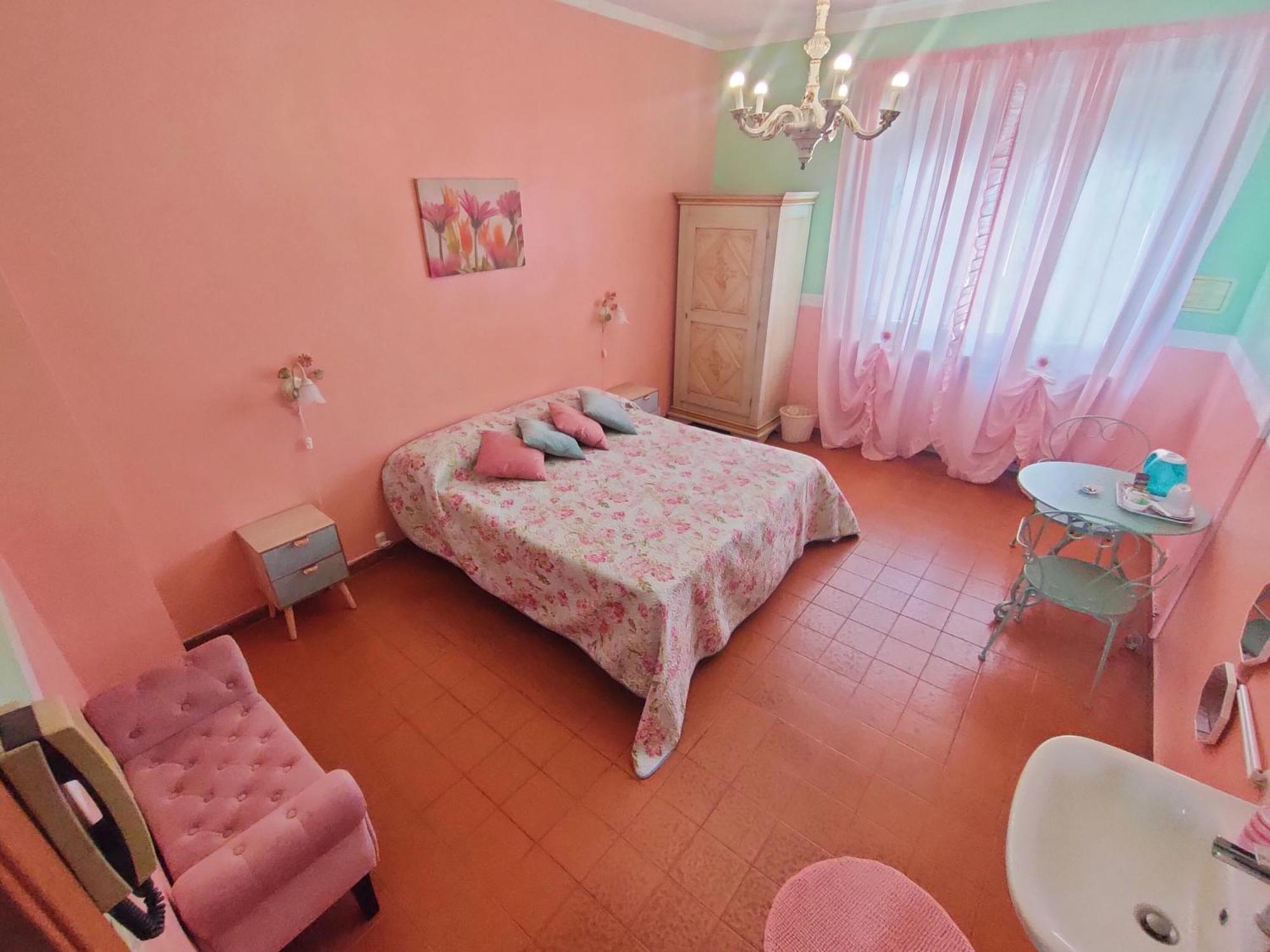 Hotel Serenella Турин Экстерьер фото